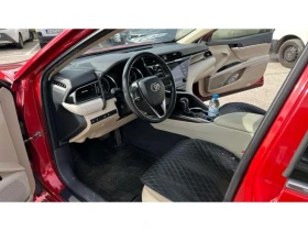 Toyota Camry 2.5 HEV (ниво Elegance), снимка 13