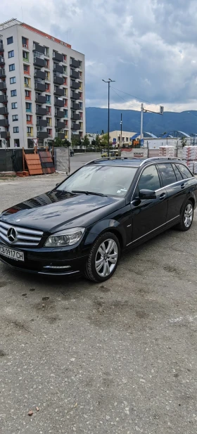     Mercedes-Benz C 220