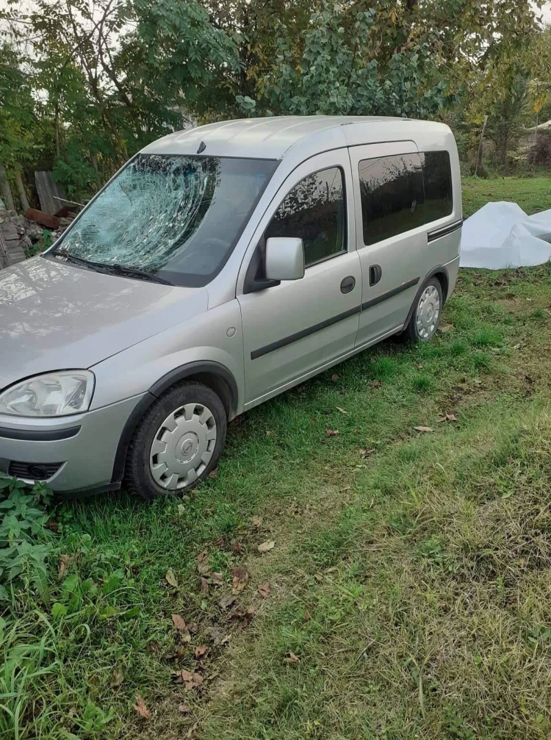 Opel Combo 1.4 бензин , снимка 1 - Автомобили и джипове - 38521492