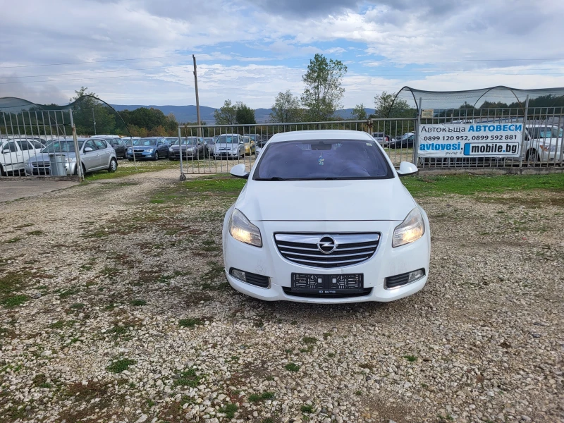 Opel Insignia 1.6T, снимка 8 - Автомобили и джипове - 47549545