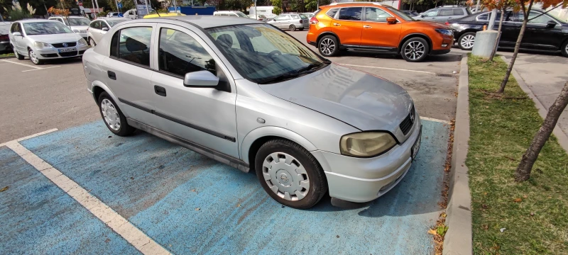 Opel Astra, снимка 6 - Автомобили и джипове - 47579678