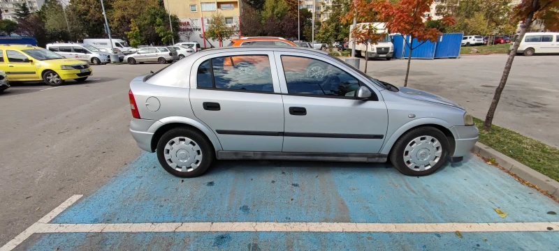 Opel Astra, снимка 5 - Автомобили и джипове - 47579678