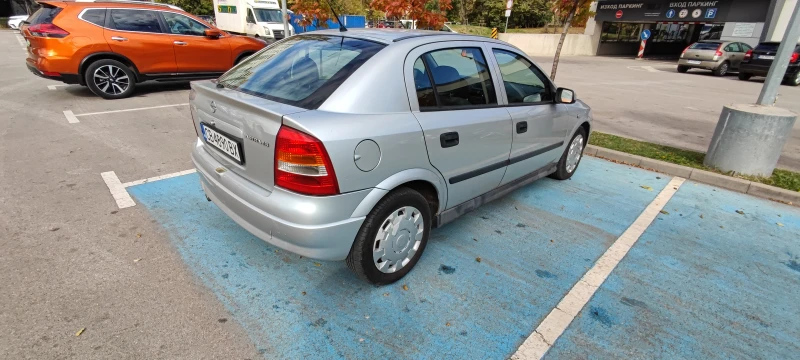 Opel Astra, снимка 4 - Автомобили и джипове - 47579678