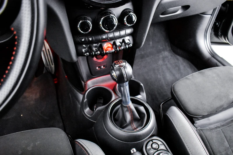 Mini John Cooper Works, снимка 15 - Автомобили и джипове - 47762855