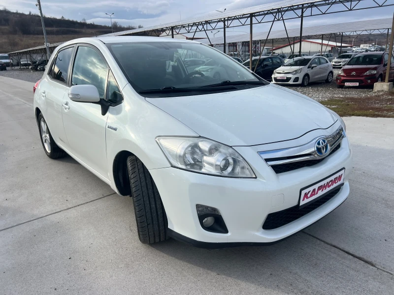 Toyota Auris 1.8hybrid Euro5B!!!, снимка 9 - Автомобили и джипове - 48364812