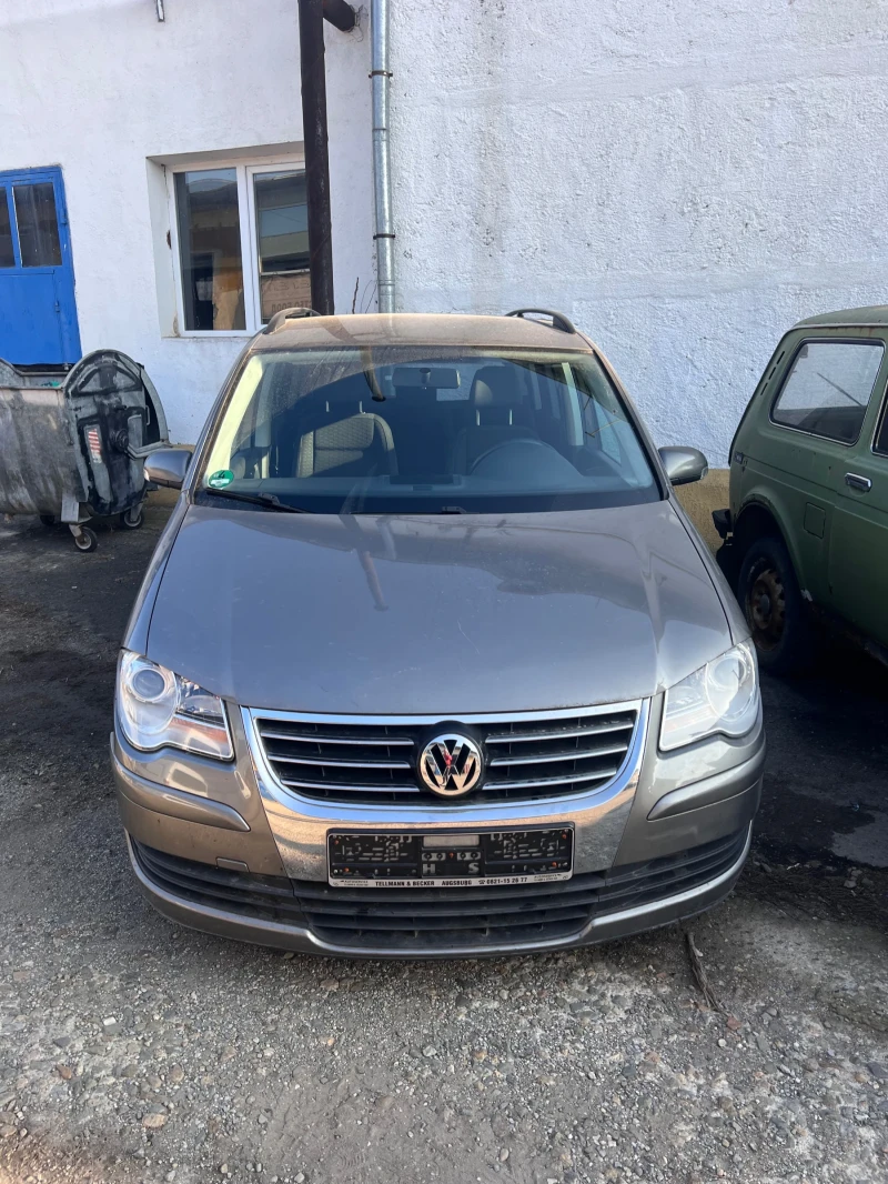 VW Touran, снимка 2 - Автомобили и джипове - 48669814