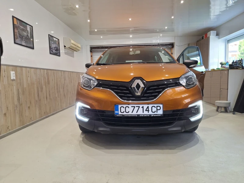 Renault Captur, снимка 3 - Автомобили и джипове - 51716437