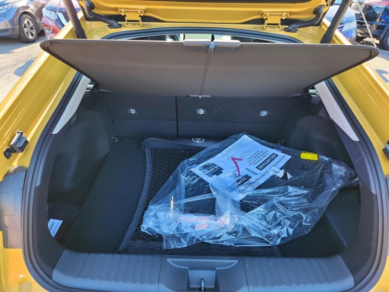 Toyota Prius XSE Plug In Hybrid, снимка 7 - Автомобили и джипове - 52378079