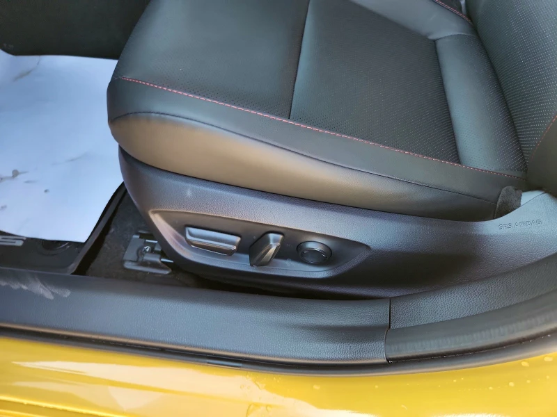 Toyota Prius XSE Plug In Hybrid, снимка 16 - Автомобили и джипове - 52378079