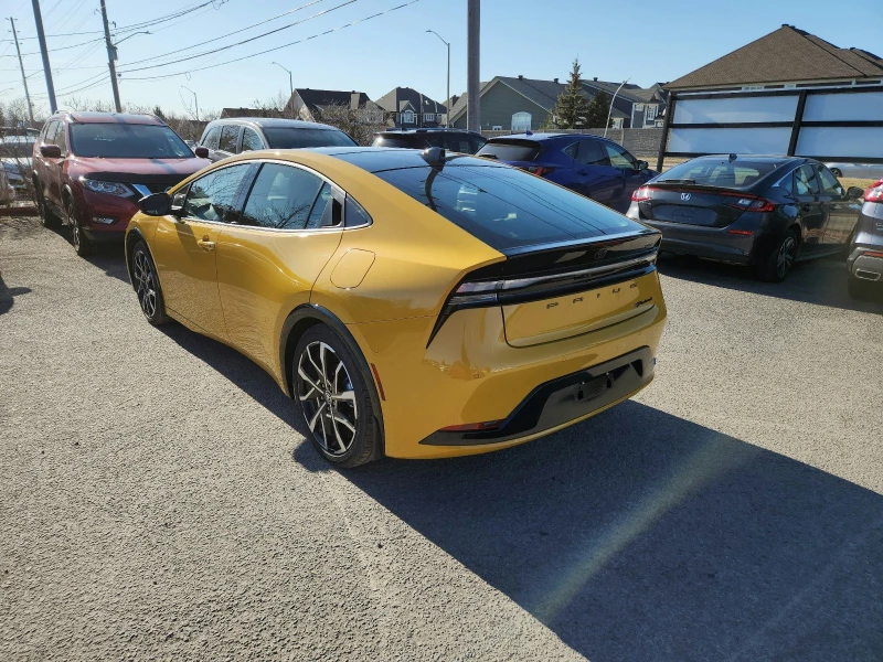 Toyota Prius XSE Plug In Hybrid, снимка 4 - Автомобили и джипове - 52378079