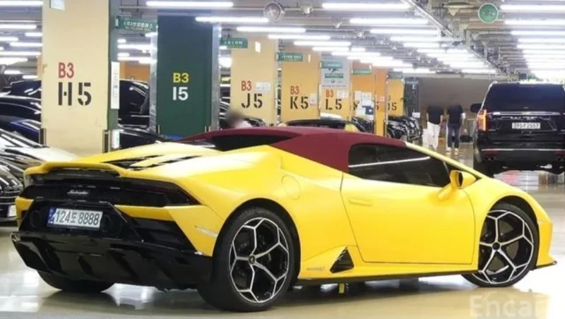 Lamborghini Huracan LP 610-2 EVO SPYDER, снимка 3 - Автомобили и джипове - 52650475