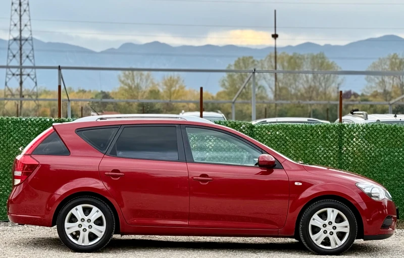 Kia Ceed 1.4i КЛИМАТИК, снимка 8 - Автомобили и джипове - 52148500