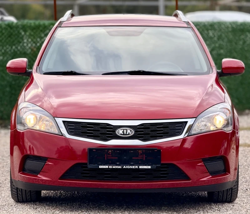 Kia Ceed 1.4i КЛИМАТИК, снимка 2 - Автомобили и джипове - 52148500