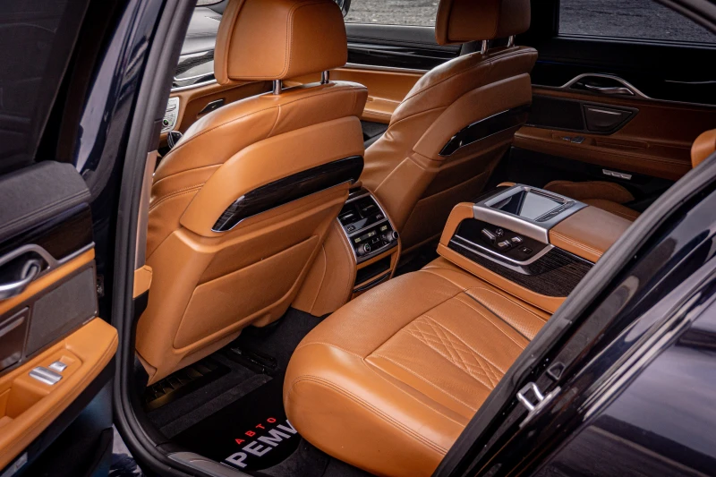 BMW 740 xDrive-РЕГИСТРИРАНА-ПЕРФЕКТНА-ГАРАНЦИЯ, снимка 11 - Автомобили и джипове - 52648122