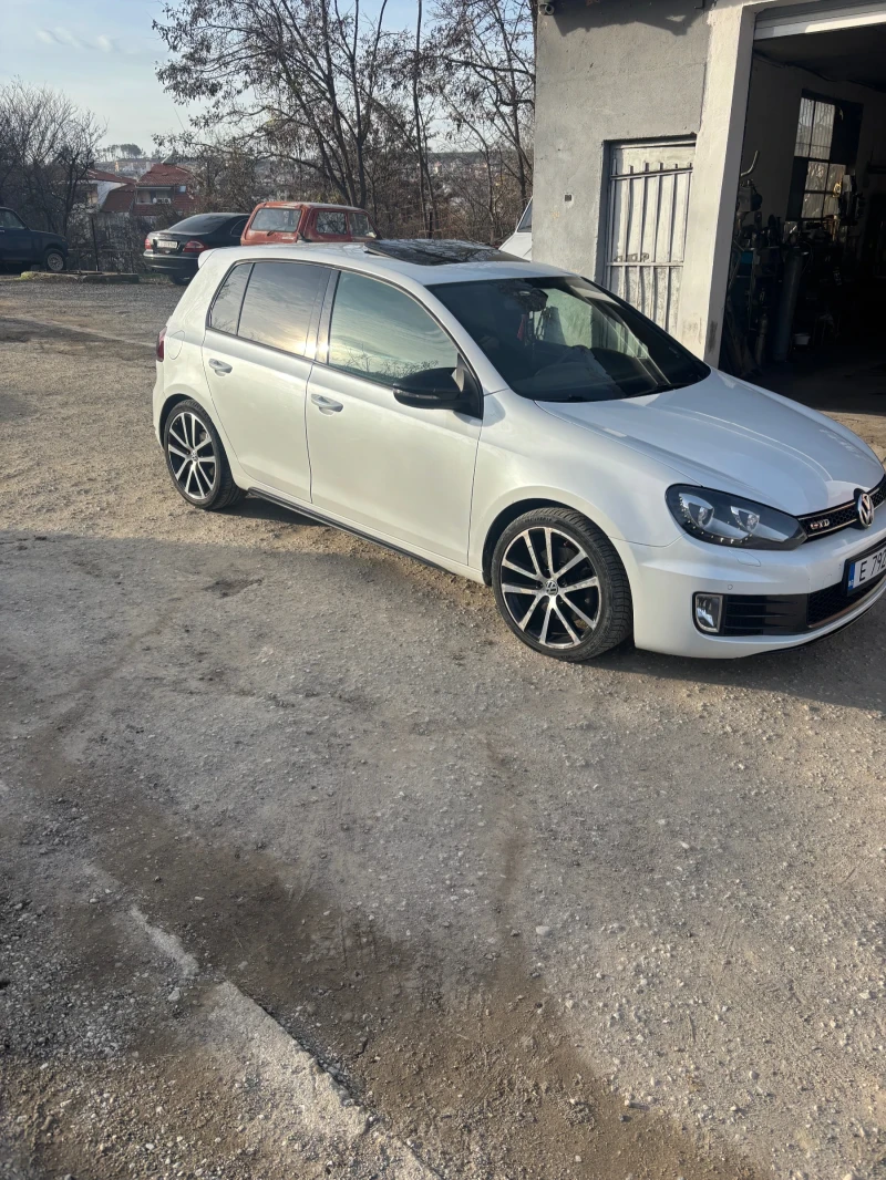 VW Golf 2.0, снимка 5 - Автомобили и джипове - 52722908