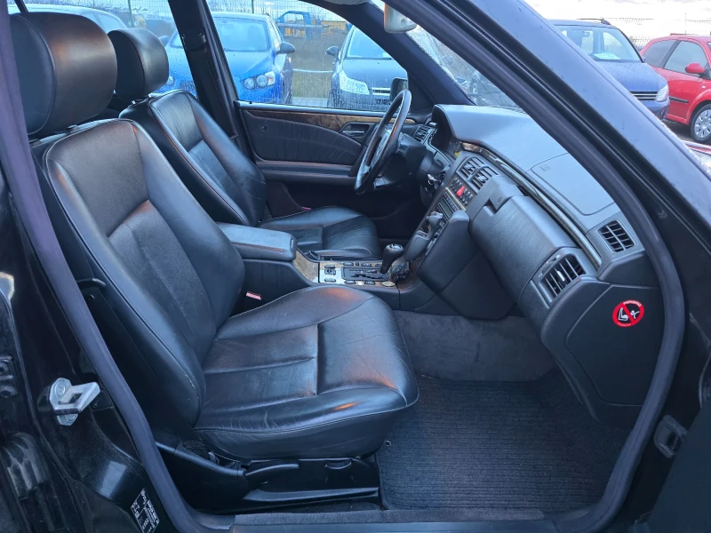 Mercedes-Benz E 300 TD AVANTGARDE ОТЛИЧНО СЪСТОЯНИЕ, снимка 10 - Автомобили и джипове - 53023042