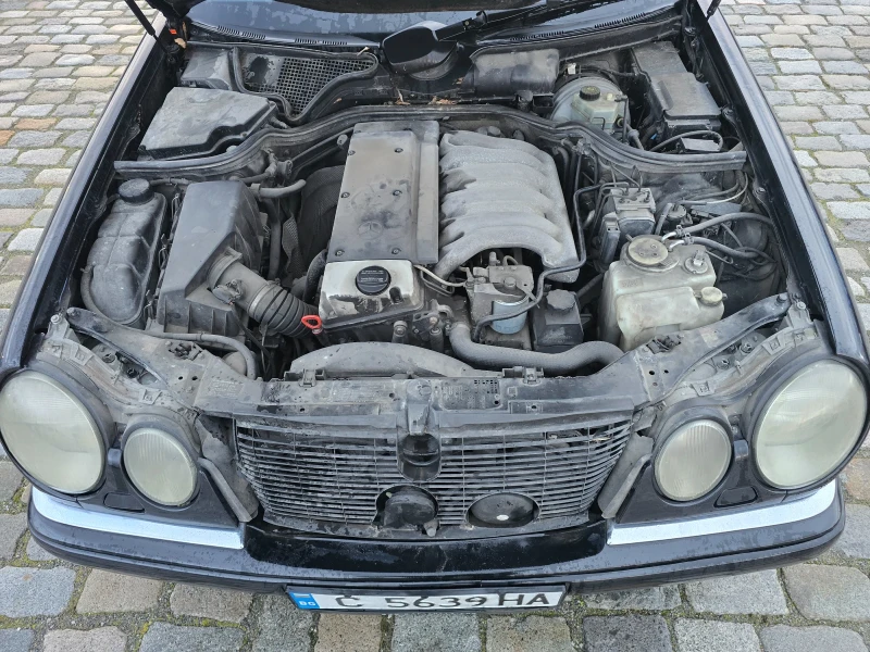 Mercedes-Benz E 300 TD AVANTGARDE ОТЛИЧНО СЪСТОЯНИЕ, снимка 8 - Автомобили и джипове - 53023042