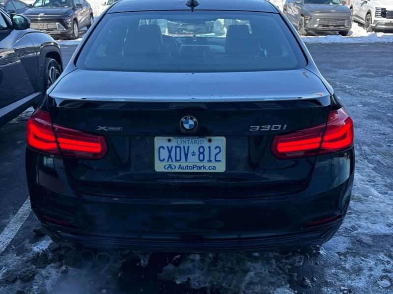 BMW 330 * xDrive * CARFAX * ПОДГРЕВИ * КАМЕРА, снимка 4 - Автомобили и джипове - 53329192
