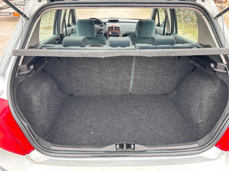 Peugeot 307 2.0HDI 90кс Климатроник, снимка 15 - Автомобили и джипове - 53466786