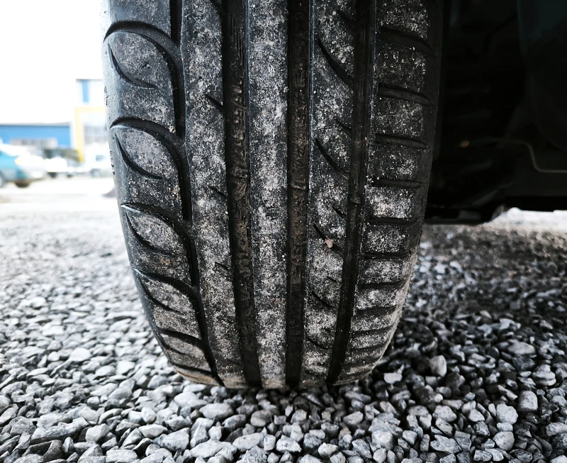 Renault Captur 1.2tce AUTOMATIC KEYLESS LED, снимка 17 - Автомобили и джипове - 53541882