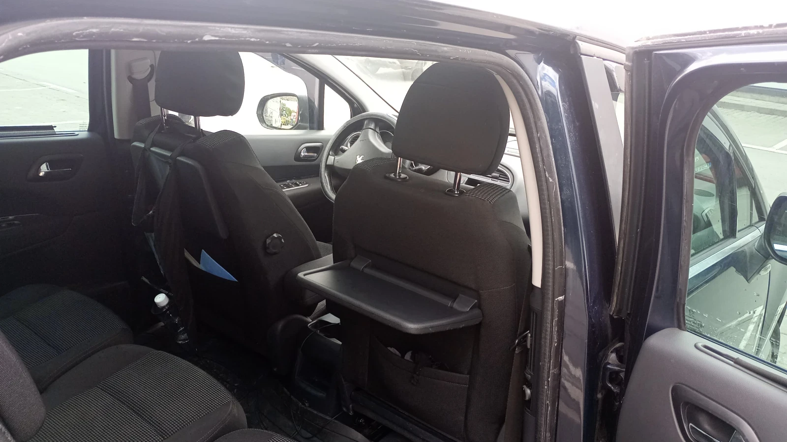 Peugeot 5008 2.0 HDI 150 к.с. - изображение 7