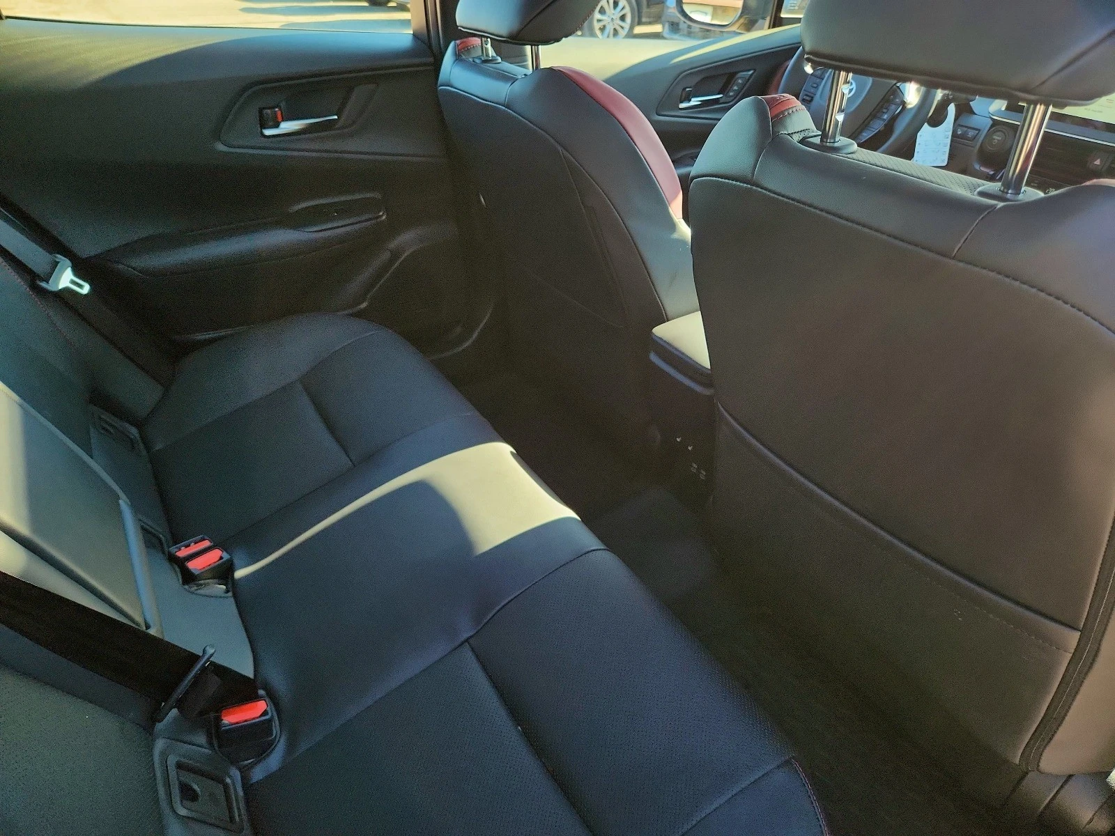 Toyota Prius XSE Plug In Hybrid | Mobile.bg   15