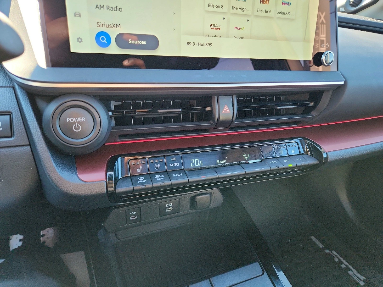 Toyota Prius XSE Plug In Hybrid - изображение 10