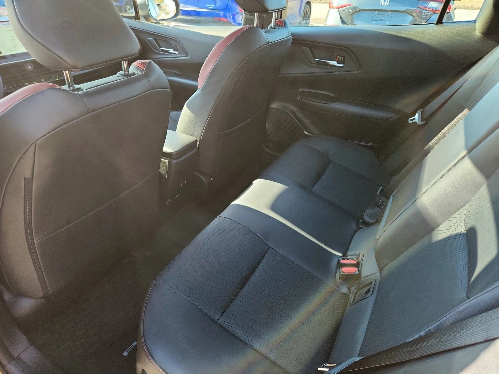 Toyota Prius XSE Plug In Hybrid | Mobile.bg   14