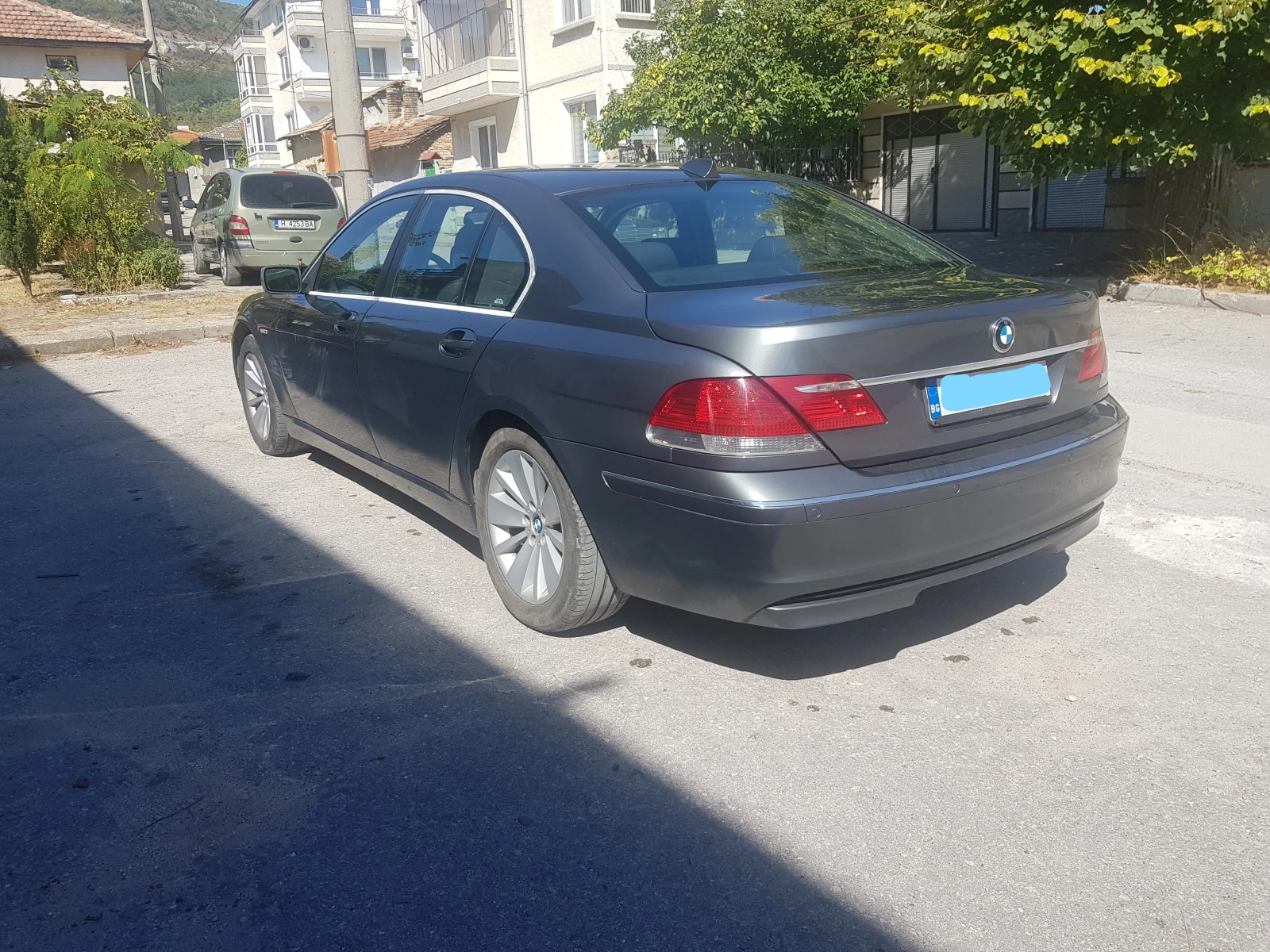 BMW 730  - изображение 2