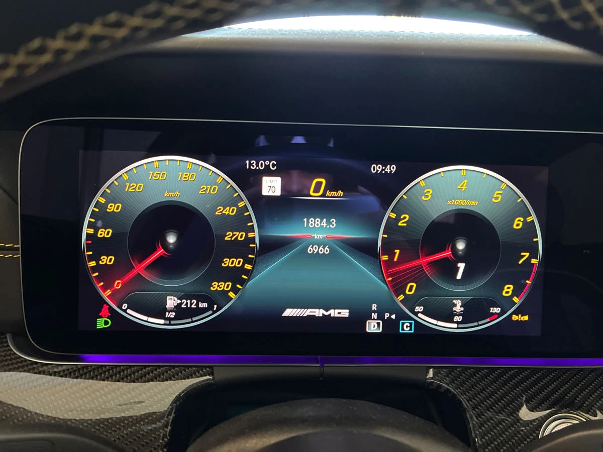 Mercedes-Benz E 63 AMG S* CARFAX* АВТОФИНАНСИРАНЕ* БЕЗ ПЪРВОНАЧАЛНА ВНОСК - изображение 8