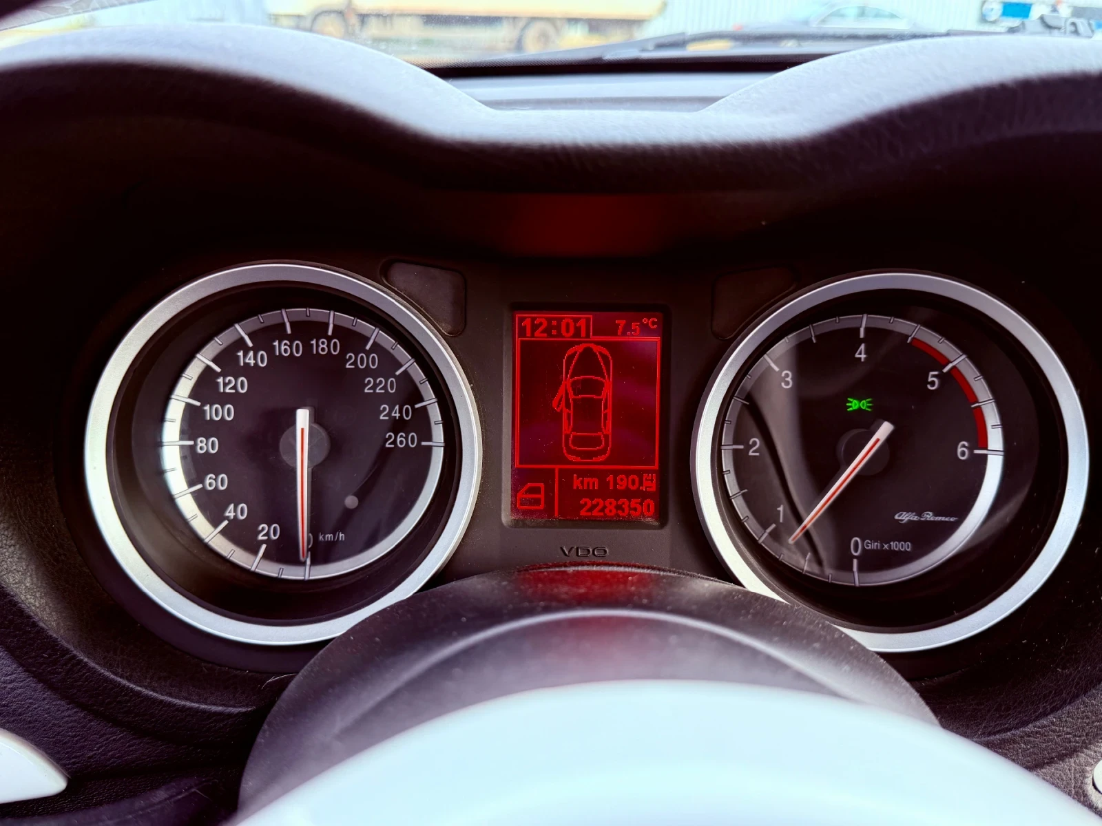 Alfa Romeo 159 1, 9 JTDm 16v | Mobile.bg   11