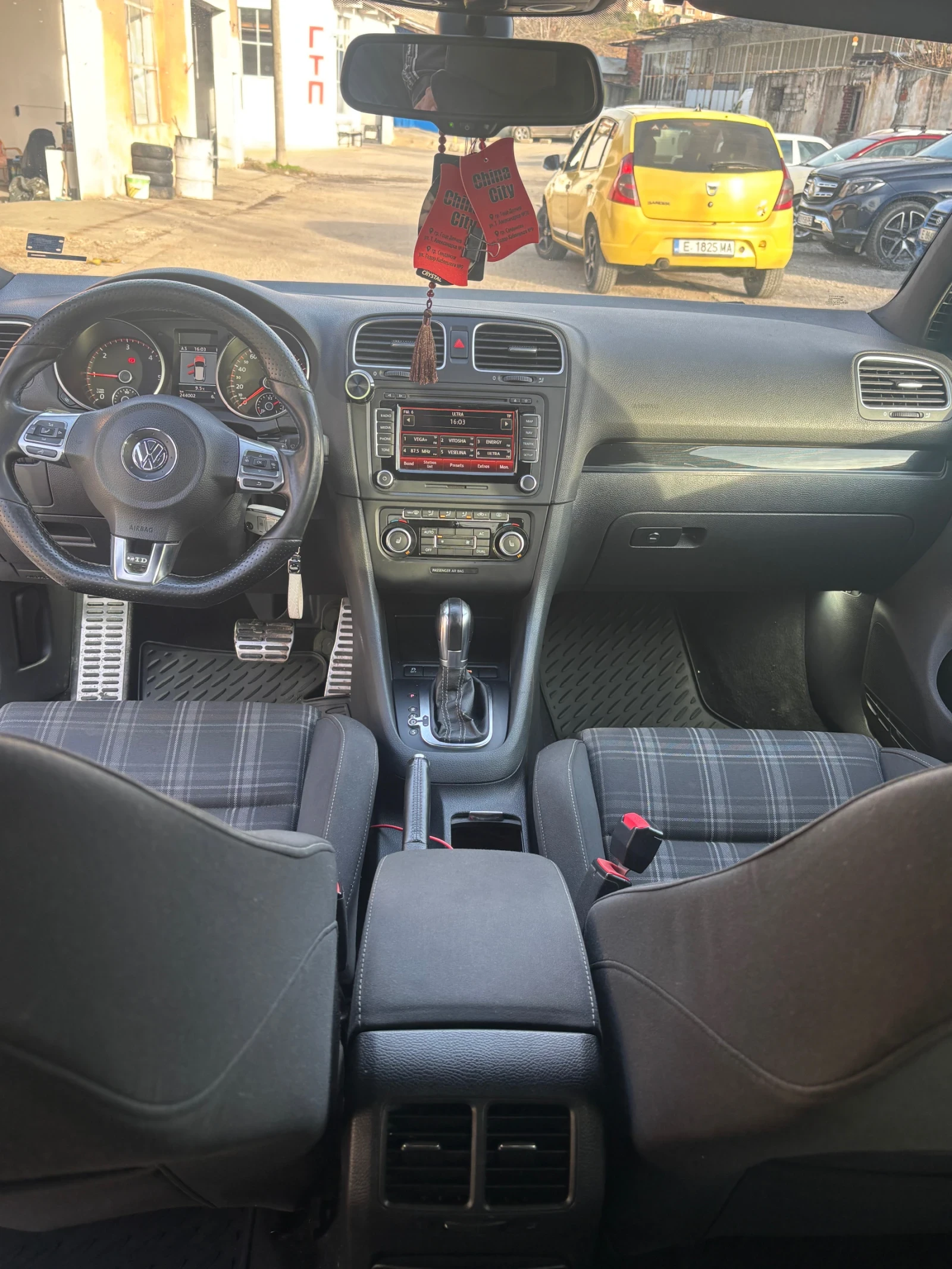 VW Golf 2.0 - изображение 7