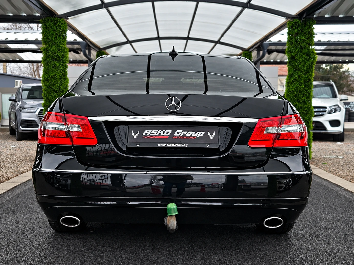 Mercedes-Benz E 350 ! AMG/AVANGARDE/ПОДГРЕВ/ПЕЧКА/AMBIENT/AUTO H/F1/LI, снимка 6 - Автомобили и джипове - 53094954