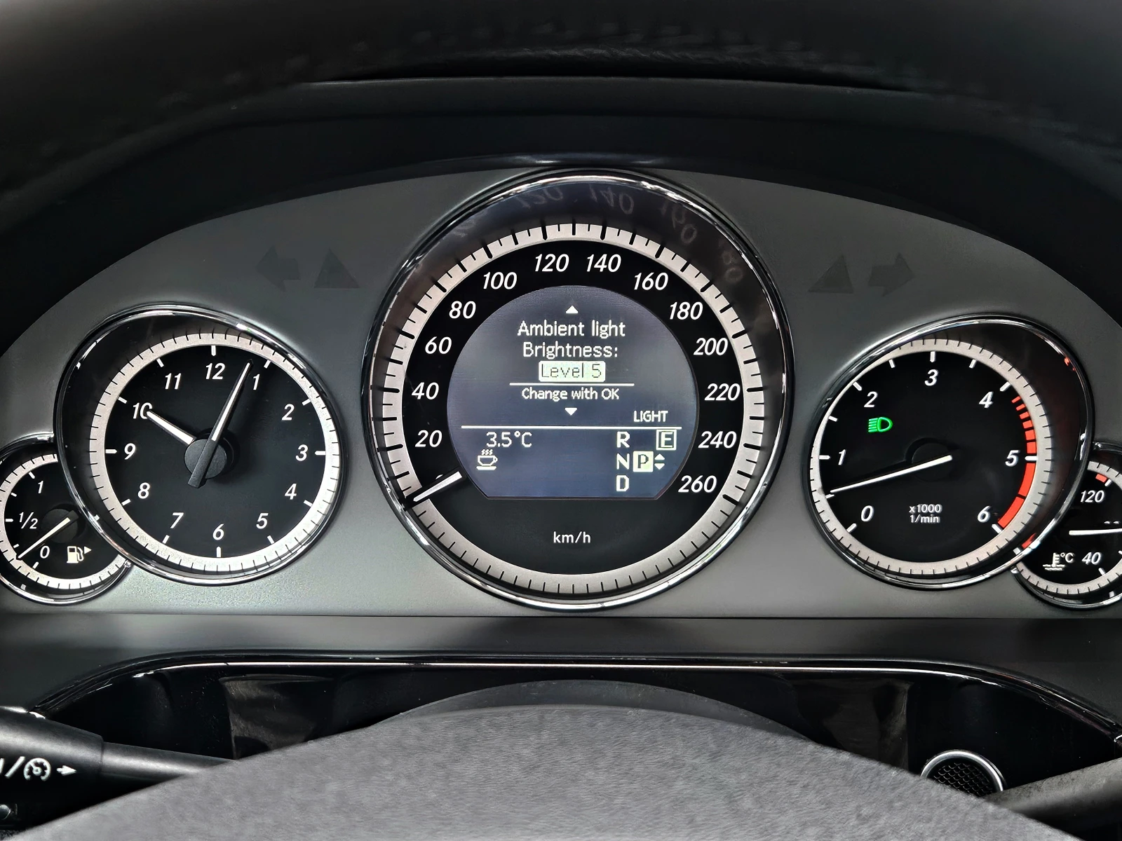 Mercedes-Benz E 350 AMG/AVANGARDE/ПОДГРЕВ/ПЕЧКА/AMBIENT/AUTO H/F1/LIZI - изображение 10