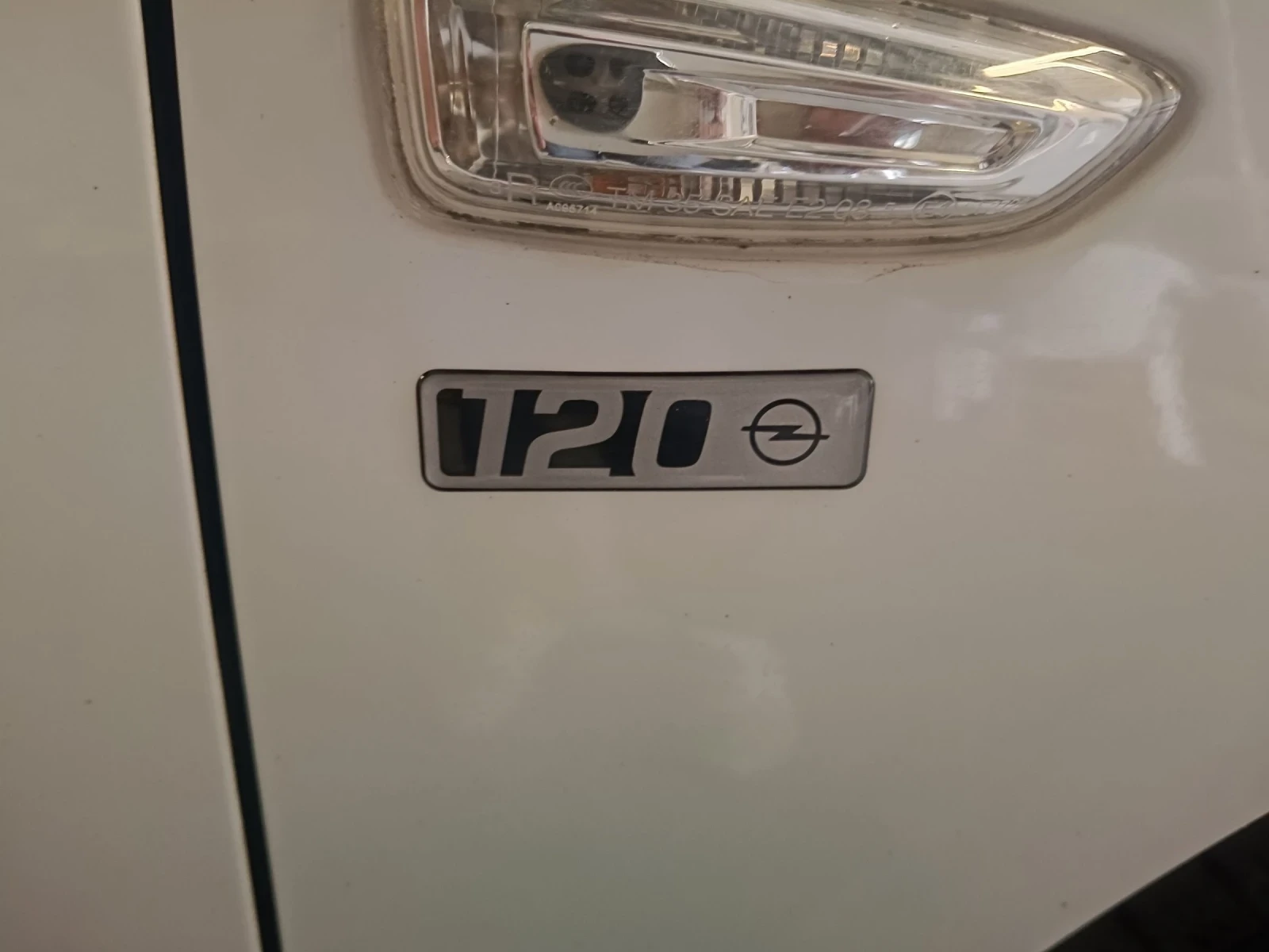 Opel Astra 1.6 CDTI, снимка 7 - Автомобили и джипове - 53960511