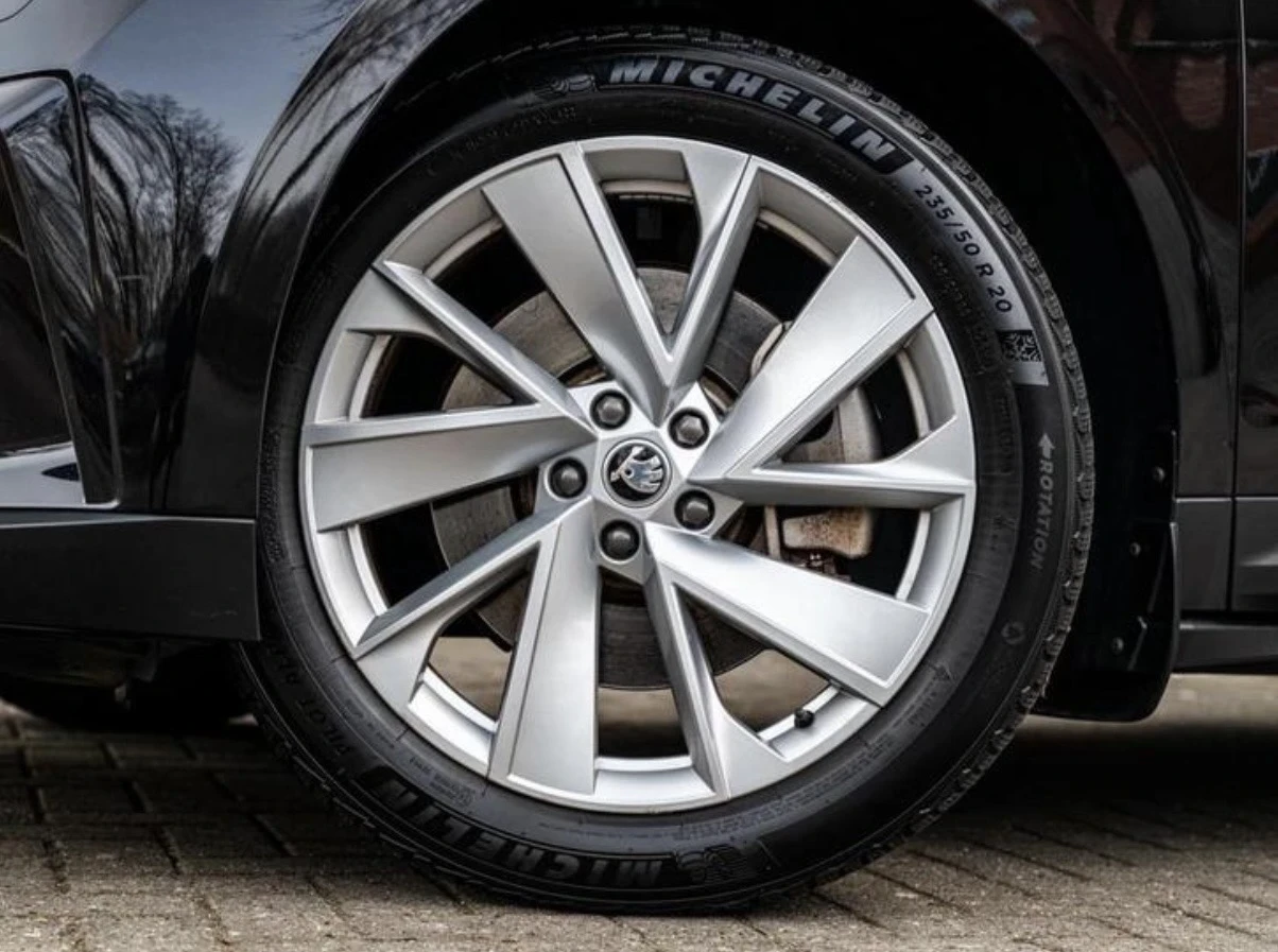 Skoda Enyaq iV 80, 82kWh, снимка 9 - Автомобили и джипове - 54114382