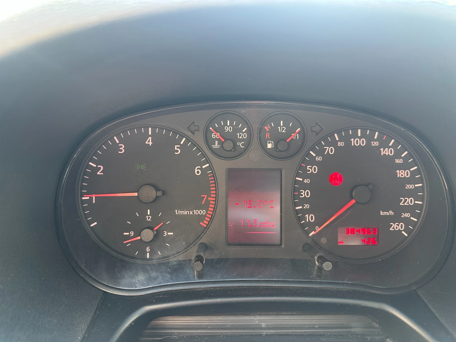 Audi A3 1.8Т, снимка 10 - Автомобили и джипове - 54190251