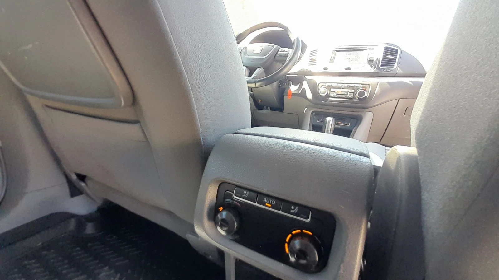 Seat Alhambra 2.0TDI DSG 6+ 1m , снимка 12 - Автомобили и джипове - 54662631
