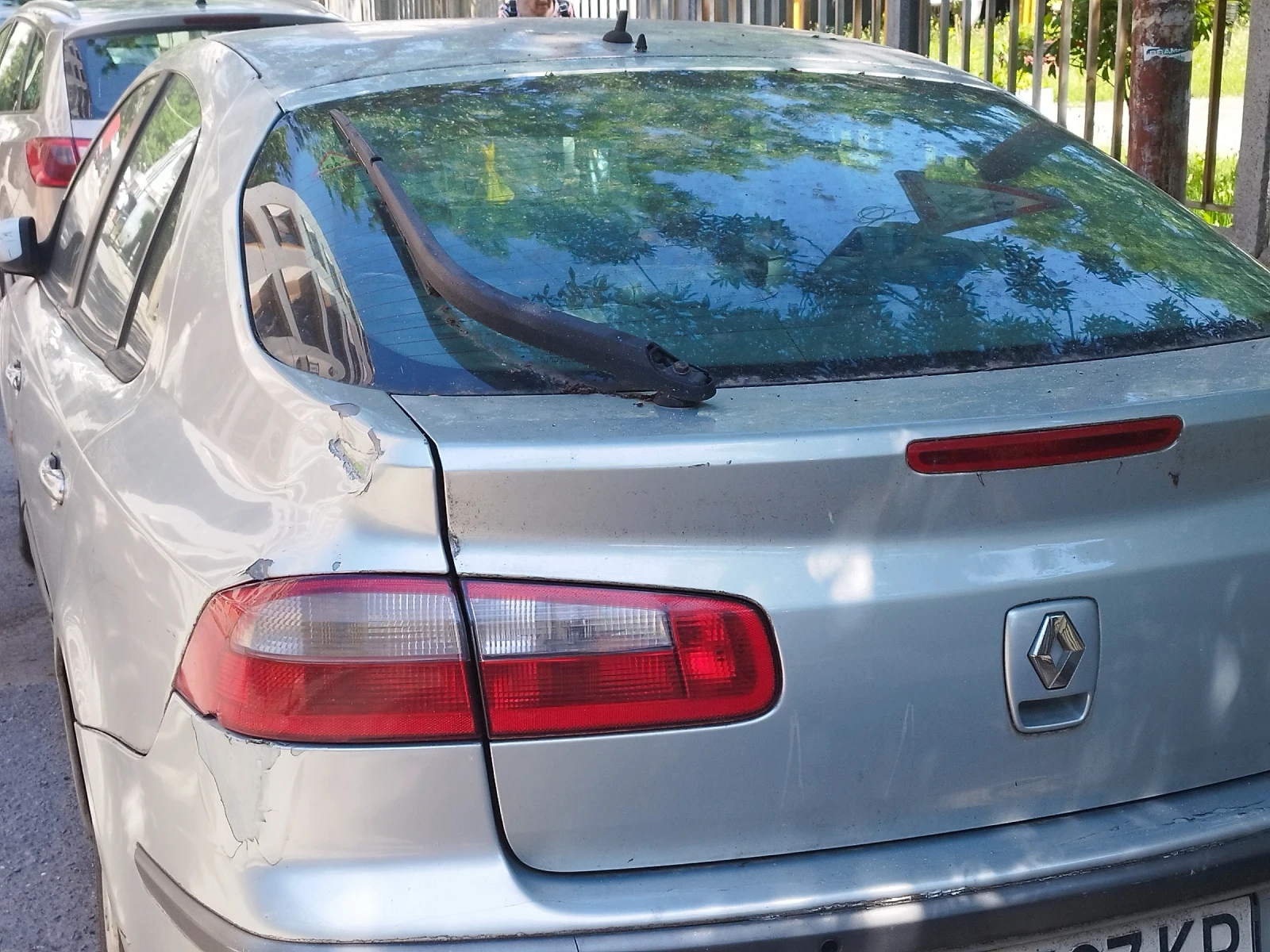 Renault Laguna II, снимка 2 - Автомобили и джипове - 54866354