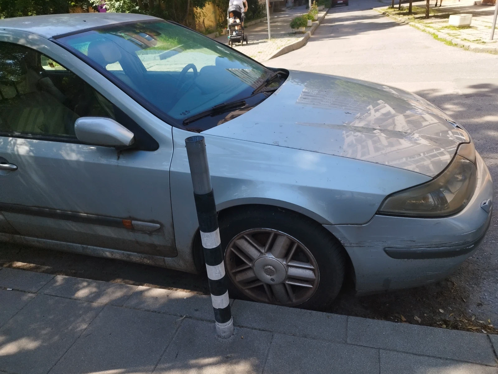 Renault Laguna II, снимка 4 - Автомобили и джипове - 54866354
