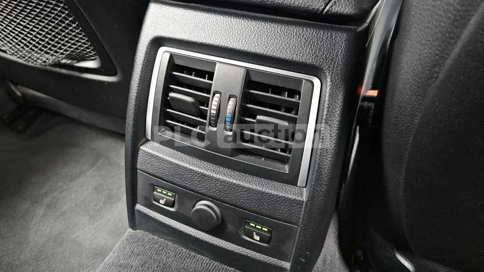 BMW 330 i Mpack| HUD| КАМЕРА| ПЕРА| ПОДГРЕВ| ВКЛ.ТЕХНОТЕСT, снимка 14 - Автомобили и джипове - 54869317
