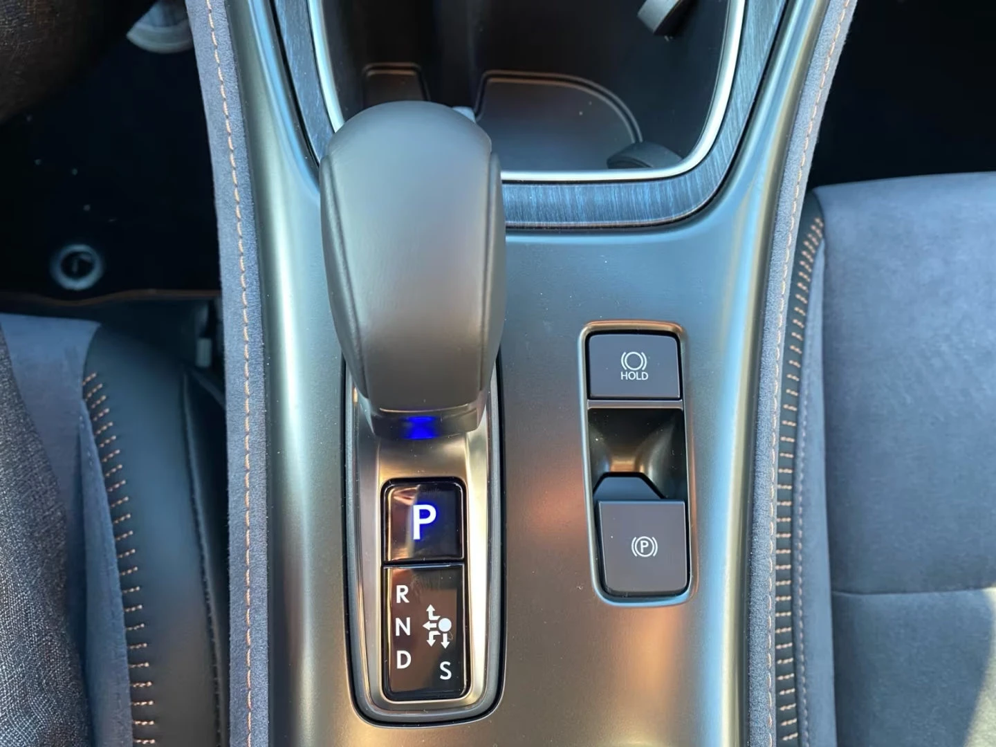 Lexus LBX ���!/COOL/136HP/HUD/360/MEMO/NAVI/LED/KLESS/406q | Mobile.bg � ����������� 12
