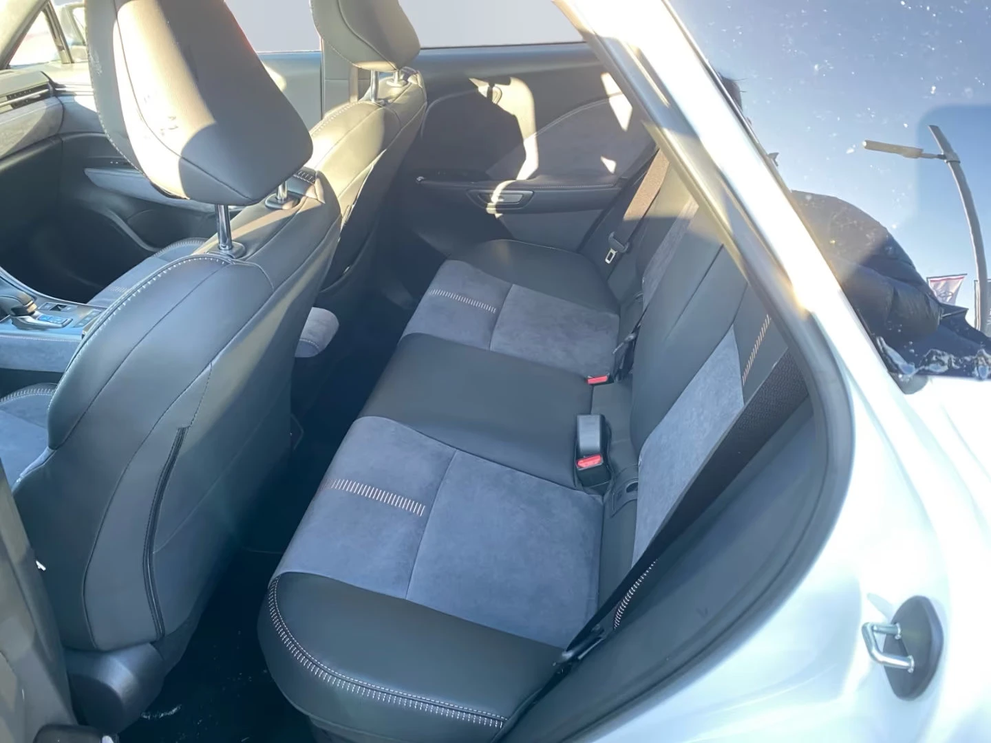 Lexus LBX ���!/COOL/136HP/HUD/360/MEMO/NAVI/LED/KLESS/406q | Mobile.bg � ����������� 15