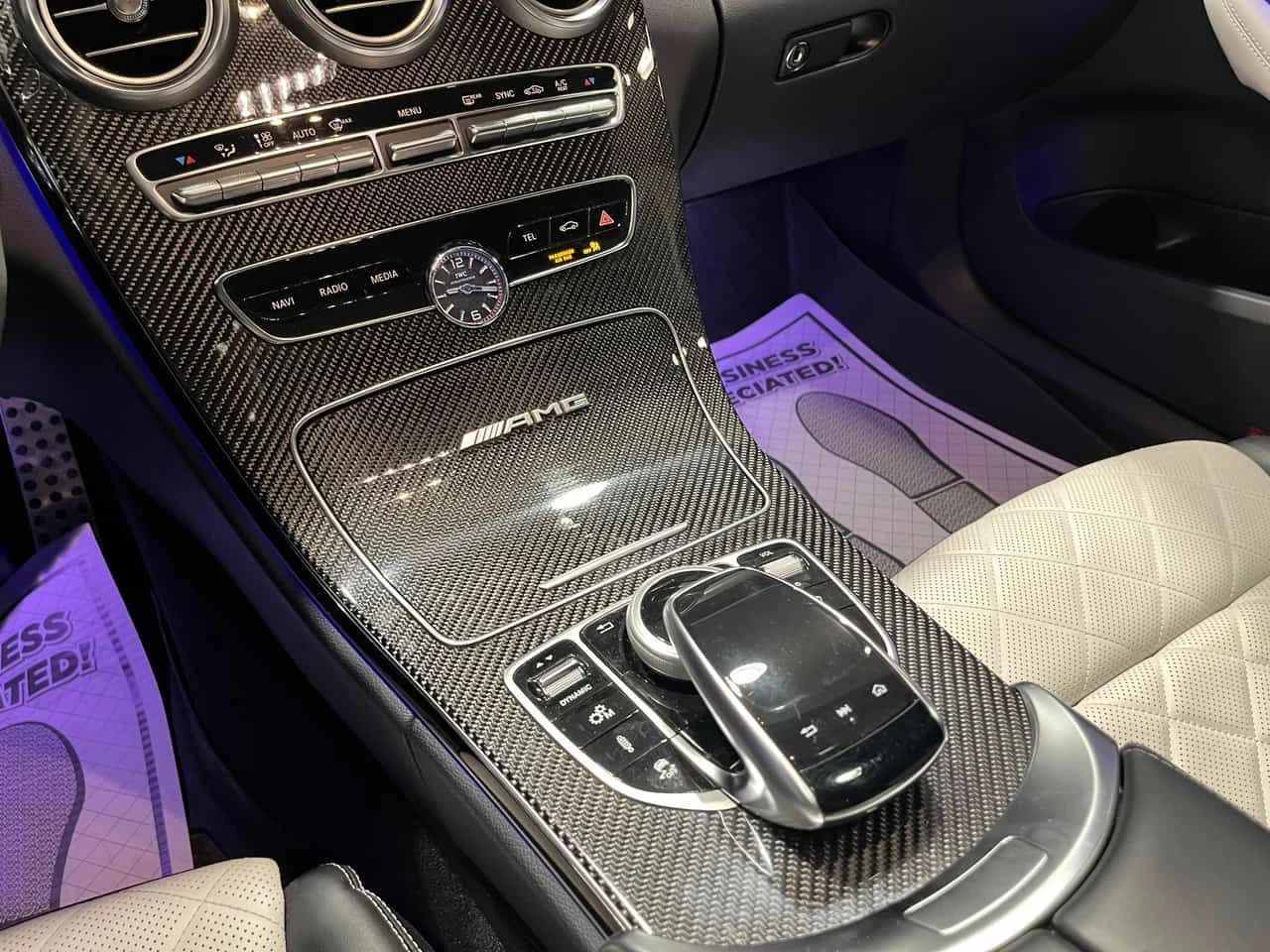 Mercedes-Benz C 63 AMG * CARFAX * DISIGNO * CARBON * CATLESS DOWNPIPES, снимка 10 - Автомобили и джипове - 55202145