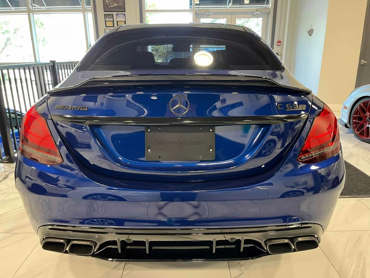 Mercedes-Benz C 63 AMG * CARFAX * DISIGNO * CARBON * CATLESS DOWNPIPES, снимка 4 - Автомобили и джипове - 55202145