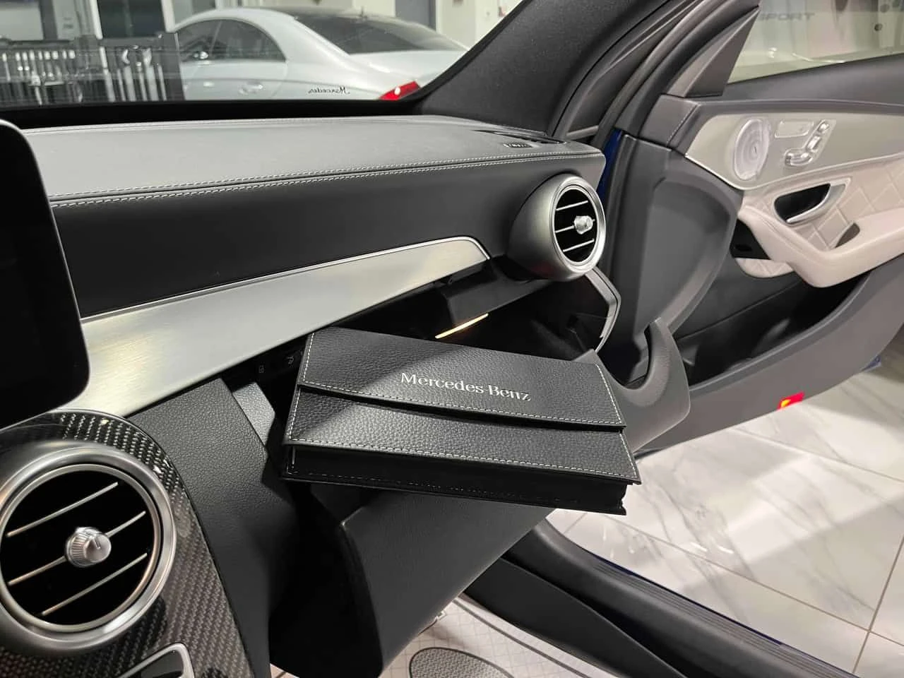 Mercedes-Benz C 63 AMG * CARFAX * DISIGNO * CARBON * CATLESS DOWNPIPES, снимка 15 - Автомобили и джипове - 55202145