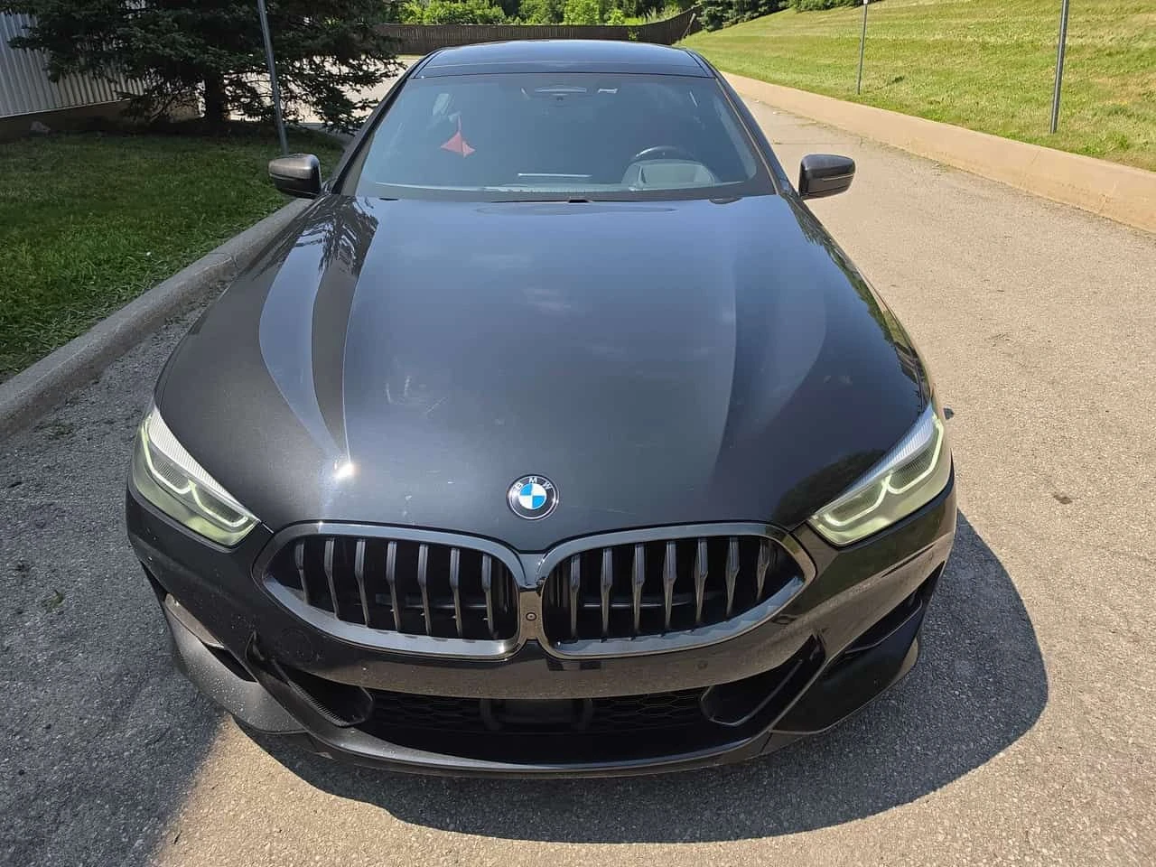 BMW 850 i xDrive | CARFAX | АВТОКРЕДИТ БЕЗ ПЪРВОНАЧАЛНА , снимка 2 - Автомобили и джипове - 55430426