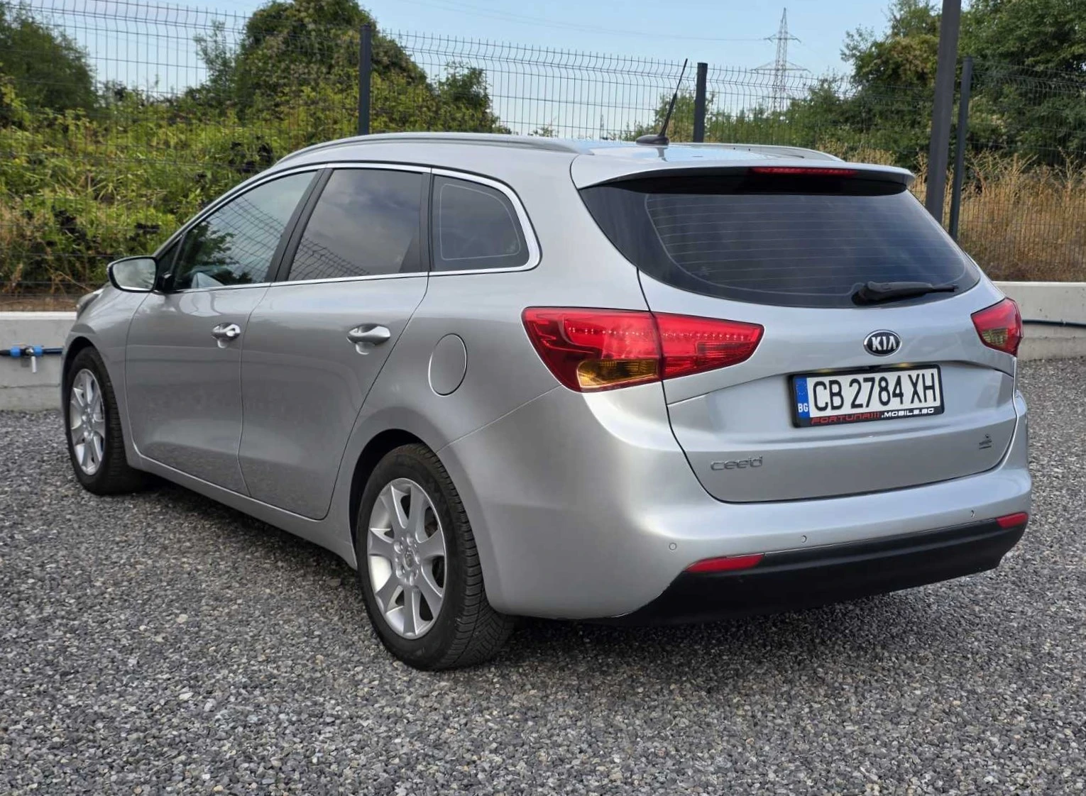 Kia Ceed 1.6GDi/135, снимка 6 - Автомобили и джипове - 55843065
