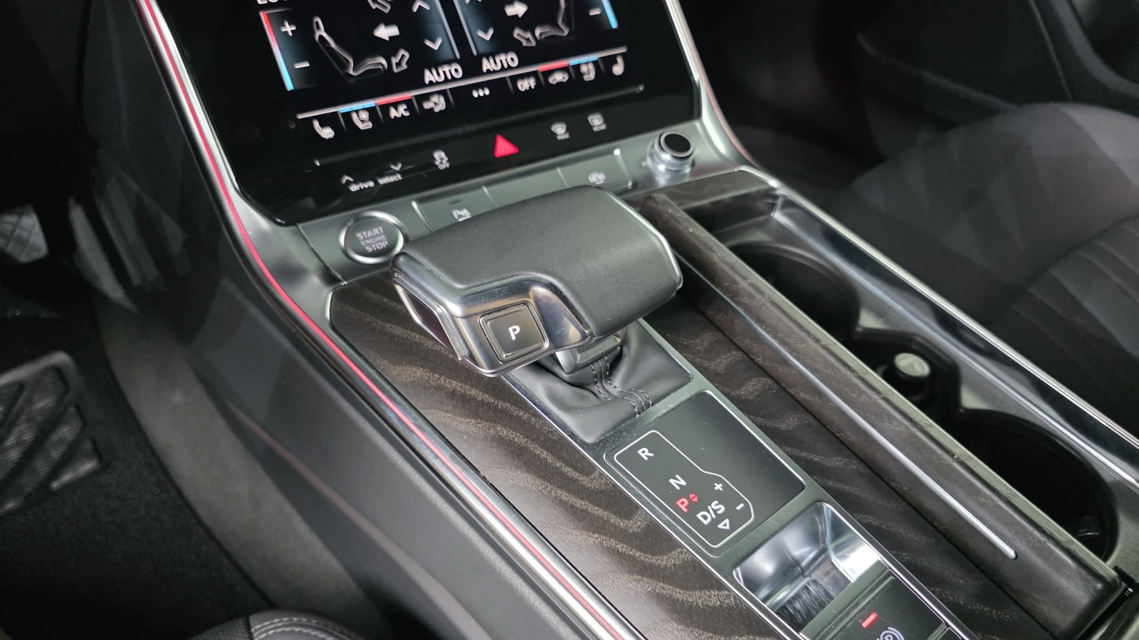 Audi A6 45 TFSI quattro* HUD* BLIND SPOT* ЛЮК* КРАЙНА ЦЕНА, снимка 9 - Автомобили и джипове - 55983987