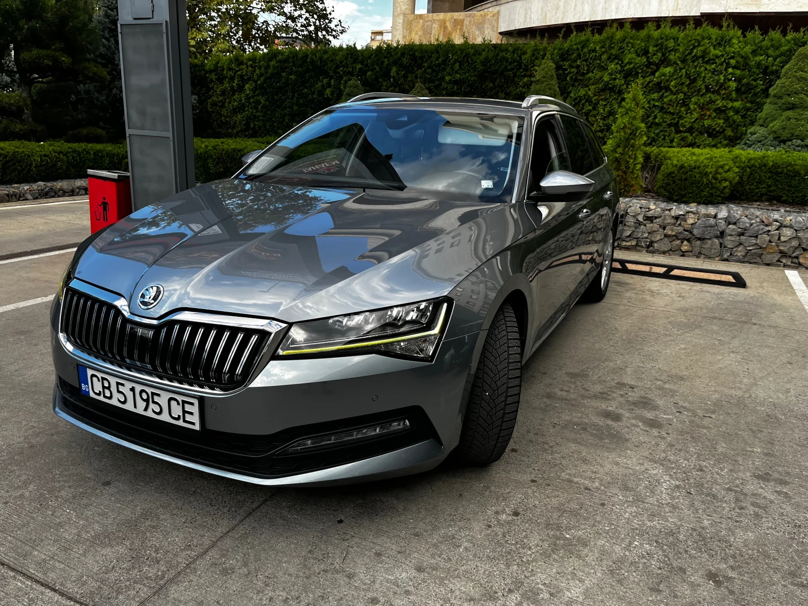 Skoda Superb, снимка 2 - Автомобили и джипове - 56462865